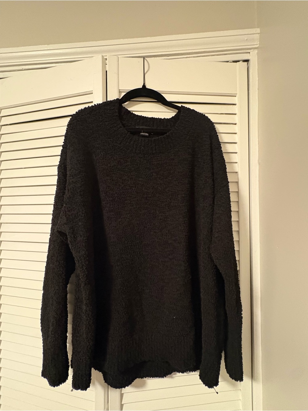 Women’s Cozy Black Fuzzy Crewneck Sweater